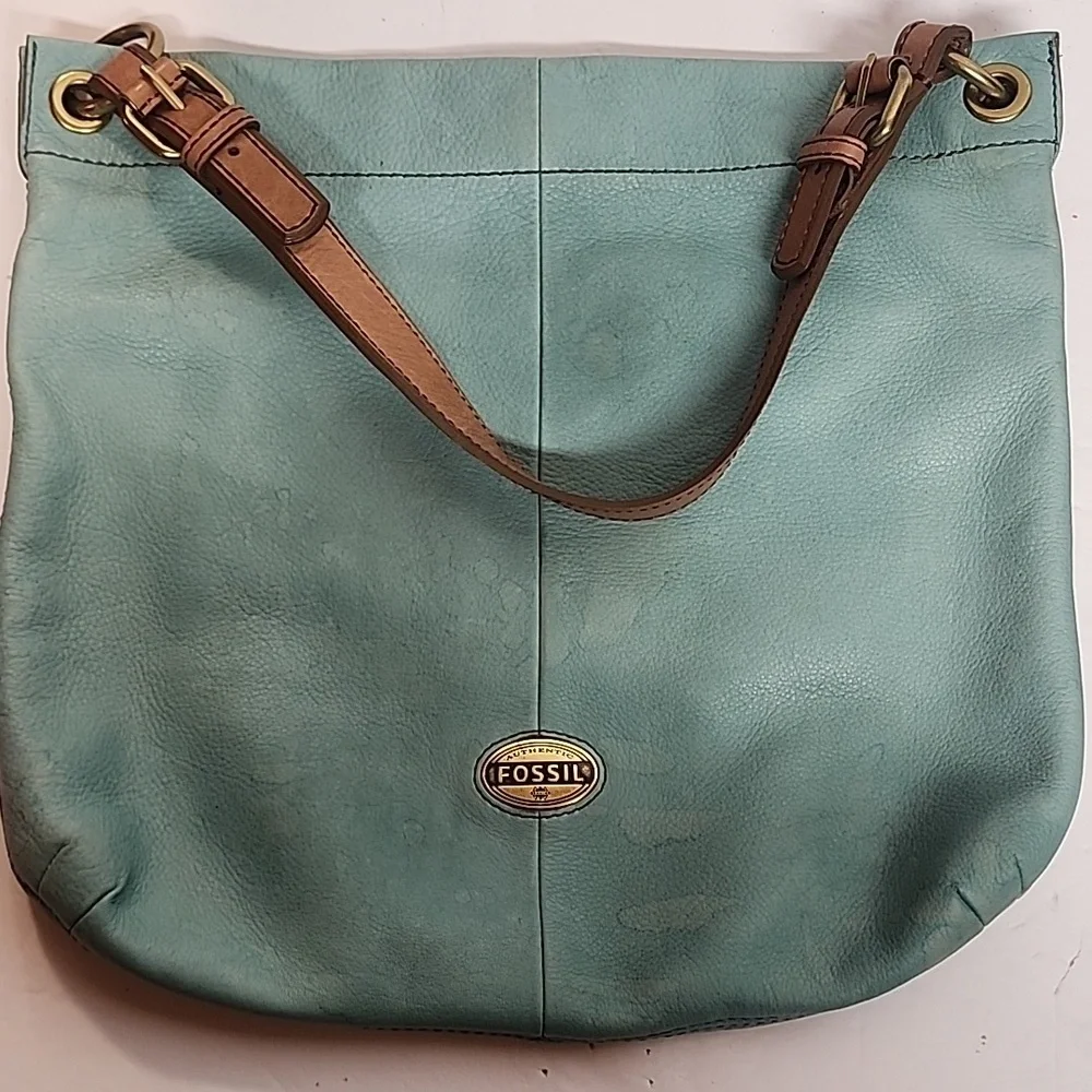 Fossil Teal Vintage Leather Shoulder Bag with Key Charm. LONG LIVE VINTAGE
